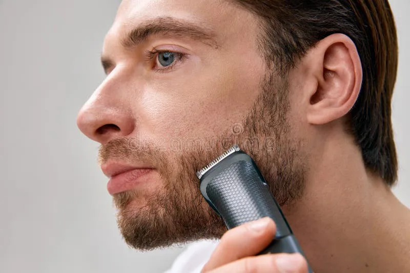 Matt James shaves the beard