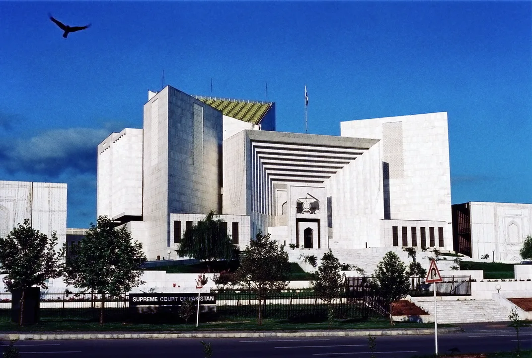 Nawaz Sharif Family links to Panama documents, request for Inquiry by supreme court of Pakistan