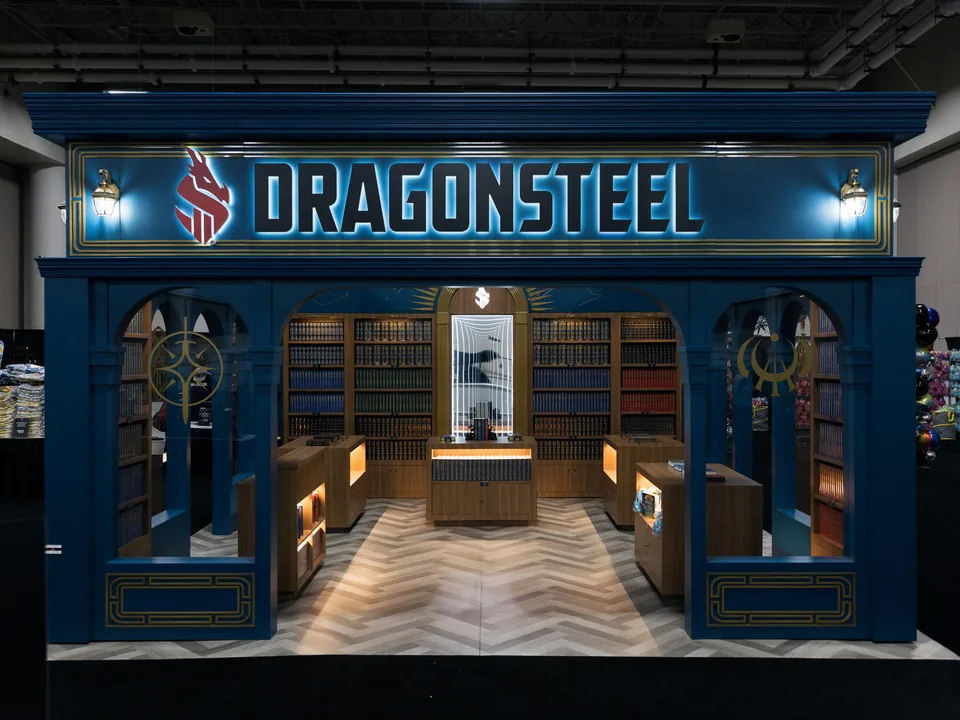 Brandon Sanderson, open a store in the EU