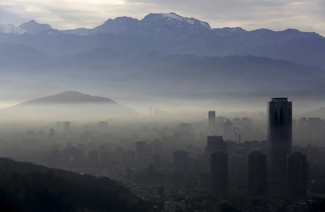Make Chilean people use cars less to reduce air pollution