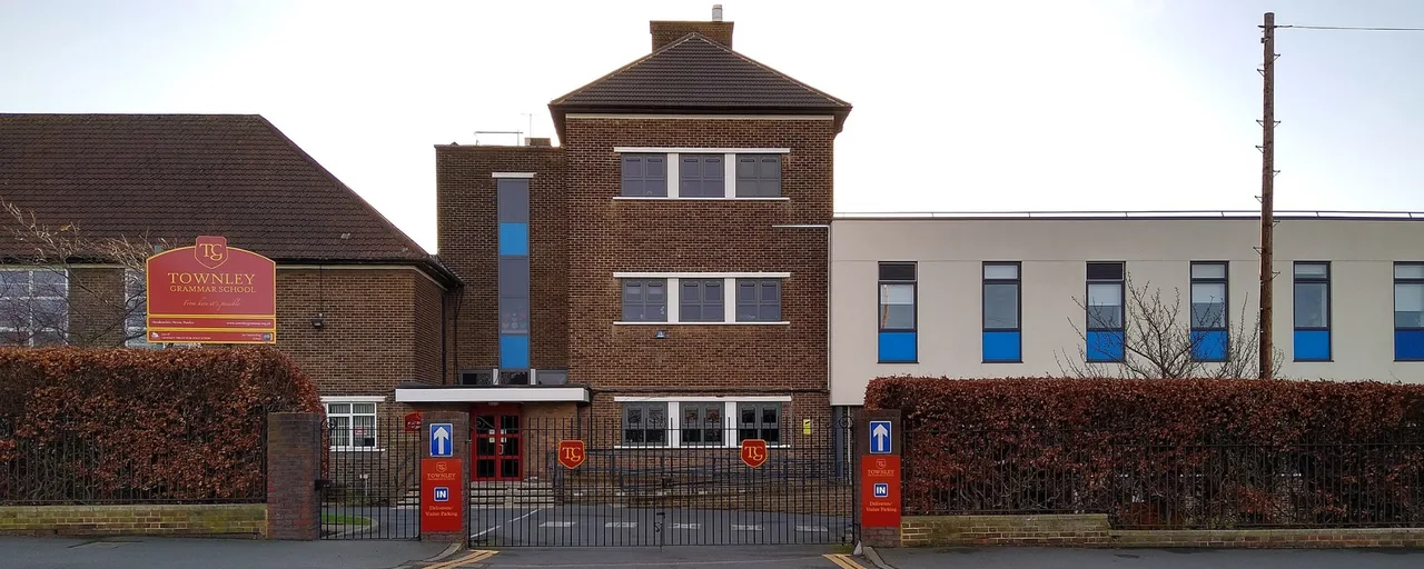 Stop the new 6th Form Uniform Regulations!