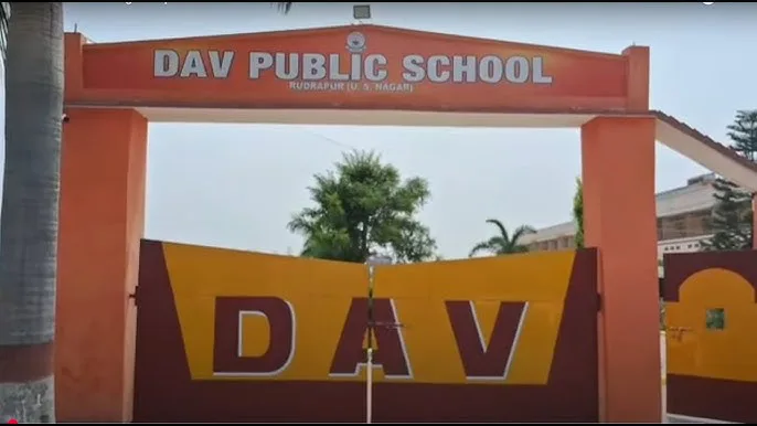 STOP FEE HIKE IN VVDAV SCHOOL