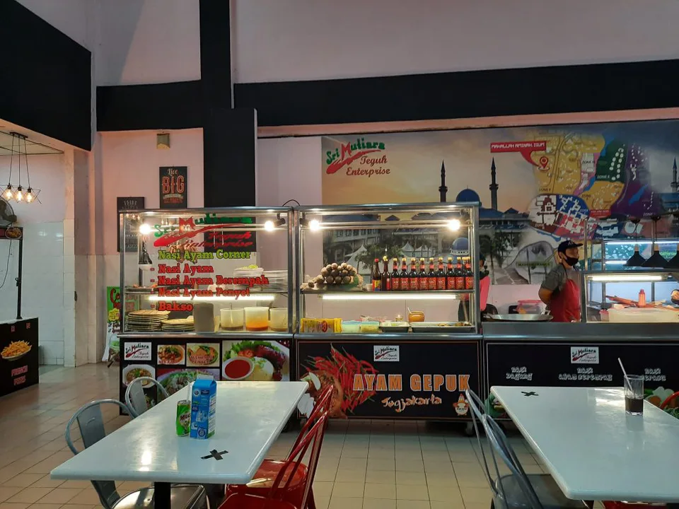 To maintain the tender of Sri Rampai in Mahallah Aminah's cafe