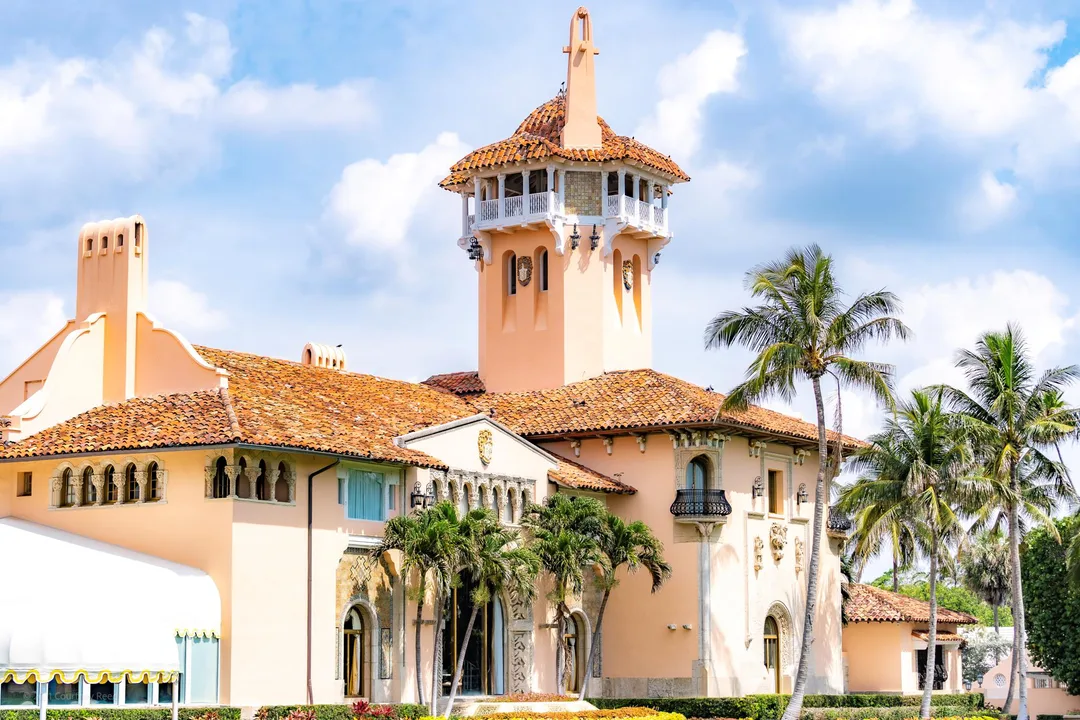 Make Mar A Lago a Quarantine Center