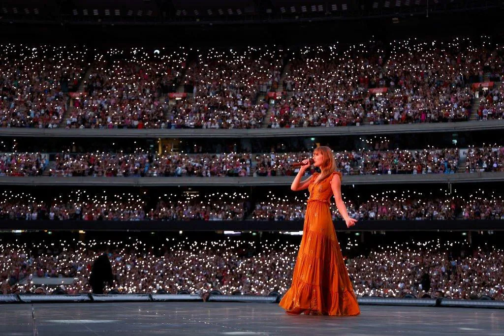 SWIFTIE SCHOOL