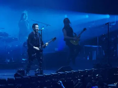 Bizarra Locomotiva + NIN