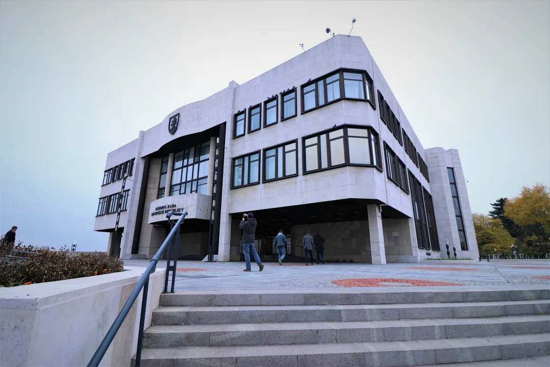 Zrusenie predcasnych volieb / Cancellation of early elections