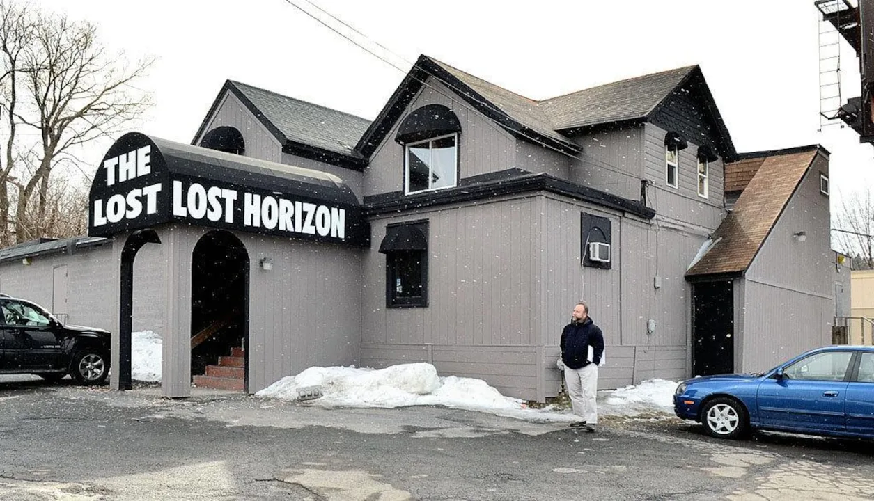 Bring Hollow like Me to the lost horizon (Syracuse ny) 