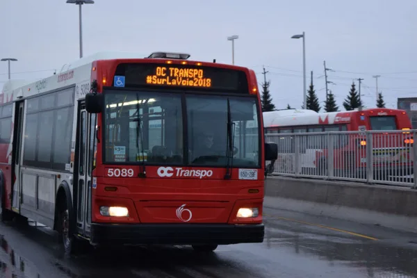 Bring public transport to Manotick/ Apportez le transport en commun à Manotick (OC)