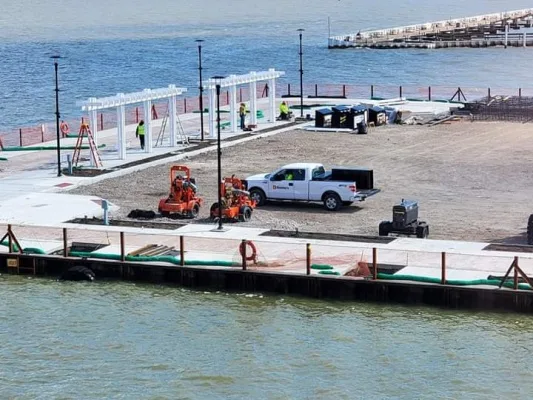 Protect Jackson Street Pier views.