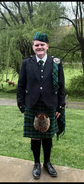 Fergus wearing a kilt to prom?