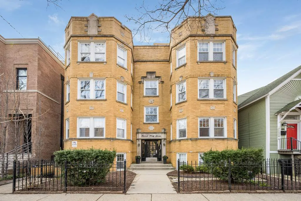 Save 1056 W. Altgeld