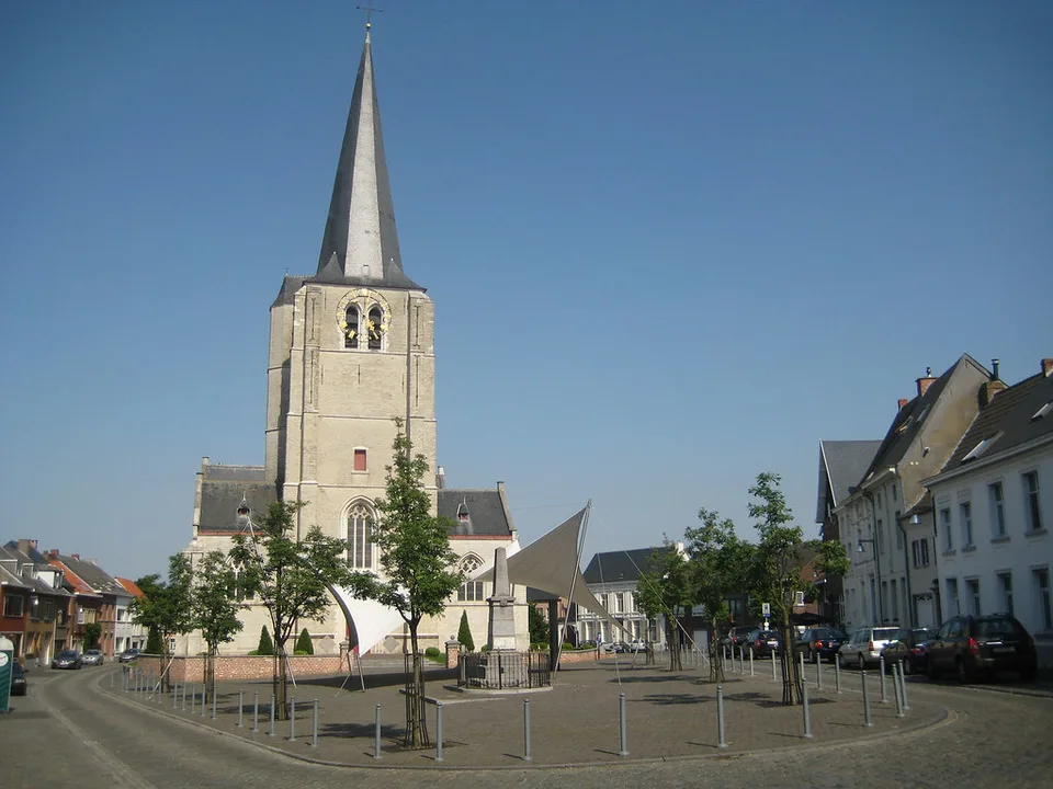 Neen tegen nieuw gemeentehuis op het kerkplein