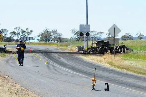 Let's make a safety change at Rural Railway crossings 