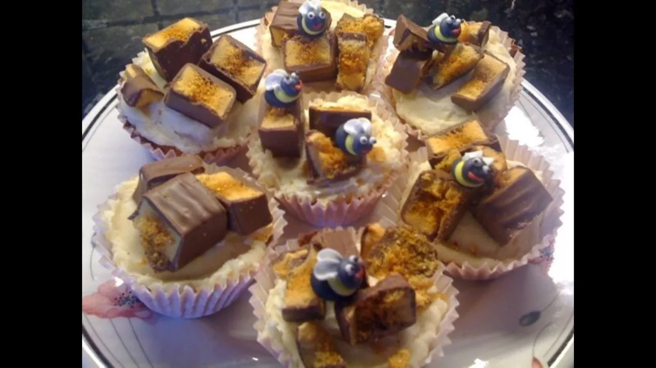 Kelly Hooper to apply for The Great British Bake Off