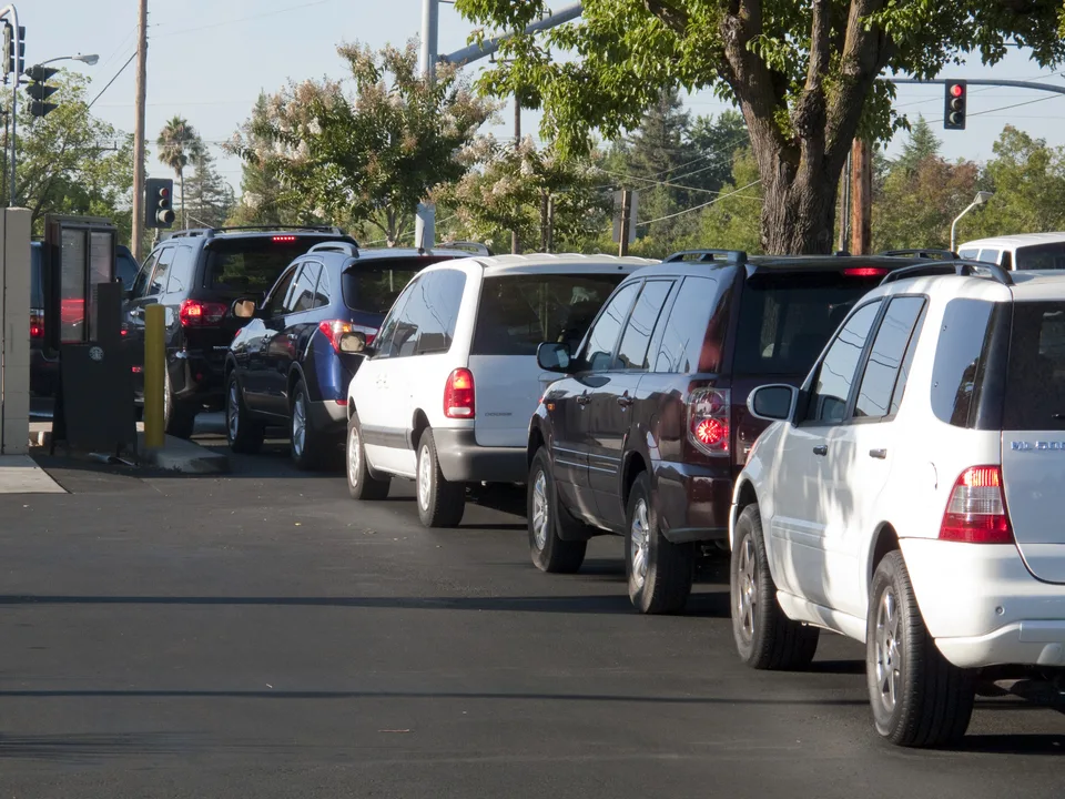 Parents to park on the verulam Secondary school grounds and wait for their kids