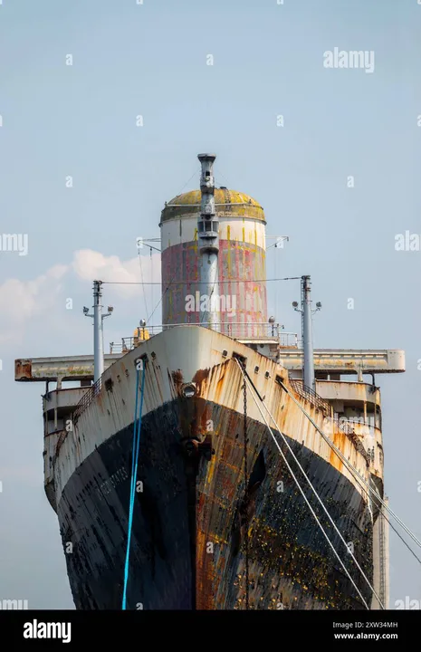 SOS: Save the SS United States