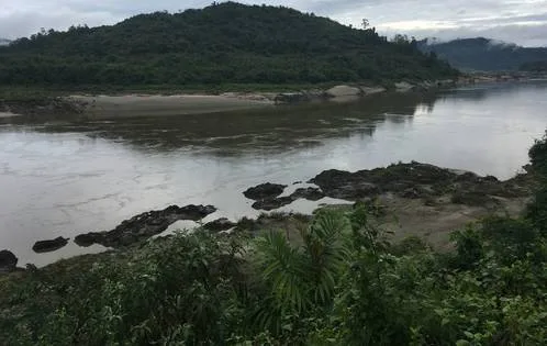 Stop Myit Sone Dams projects