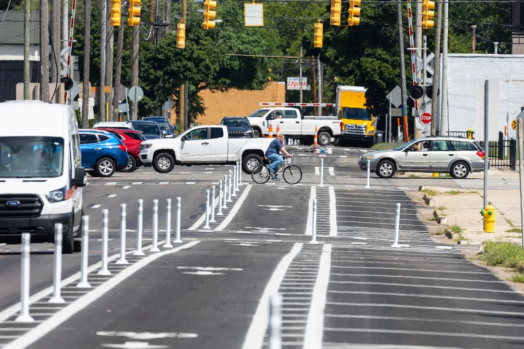Community Petition for Pedestrian and Bicycle Safety Improvements on Saginaw and Oakland