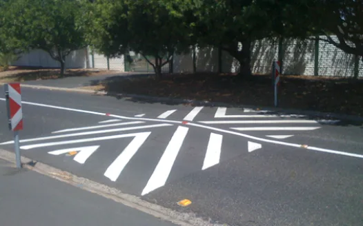 Petition to the Johannesburg Roads Agency to install a speed bump on Acacia street East, Noordwyk, Midrand