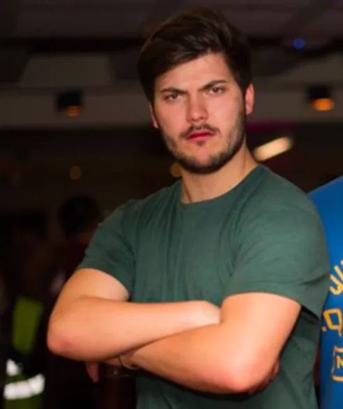 Un-ban Sam Haydn Jones from Drapers Bar & Grill