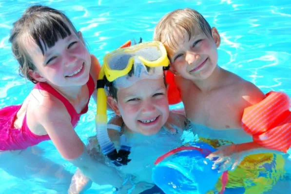 Support NO SMOKING at our pool- Single Family Homes