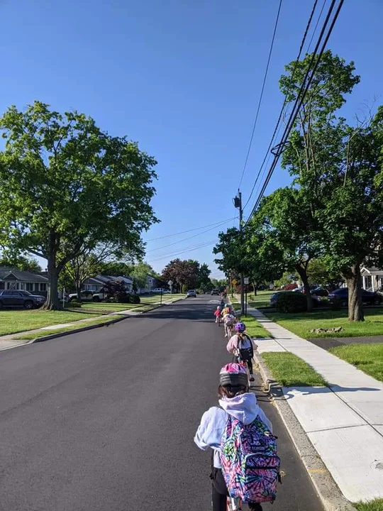 Encourage Biking & Walking to Saratoga Schools