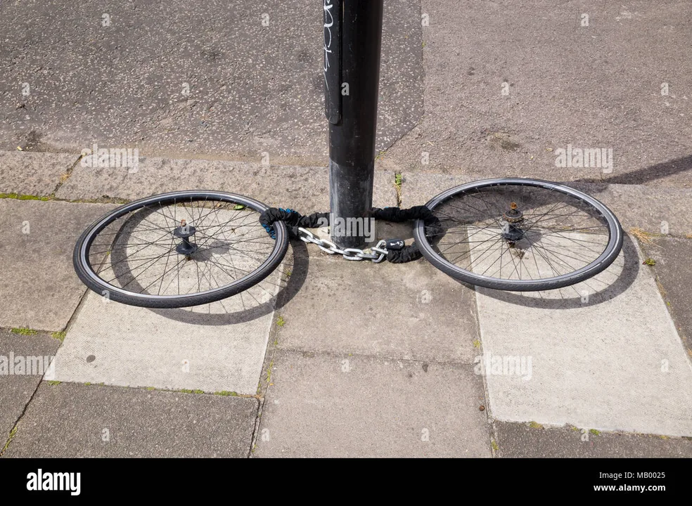 Prevent bicycle theft inToronto