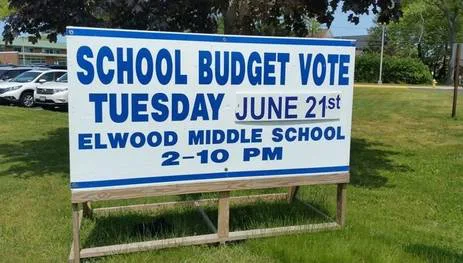 YES for Elwood