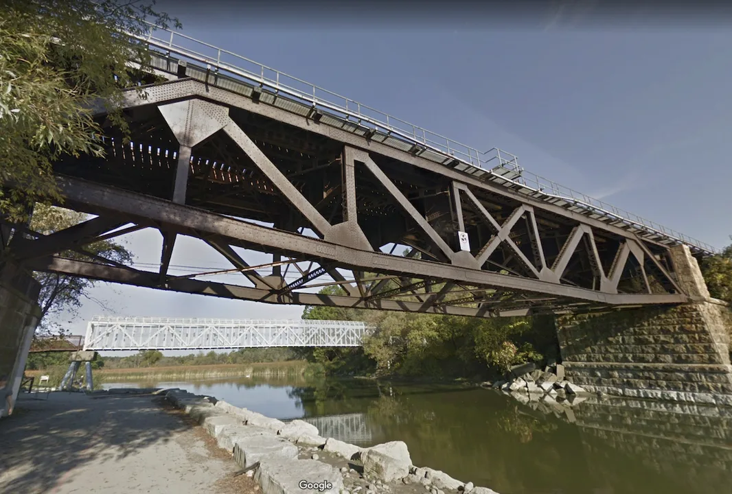 Re-Open the Kirkhams Road Bridge
