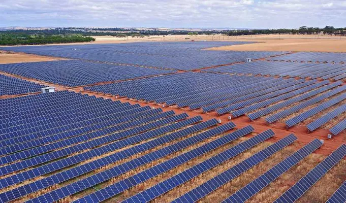 Large scale solar farms in central Australia
