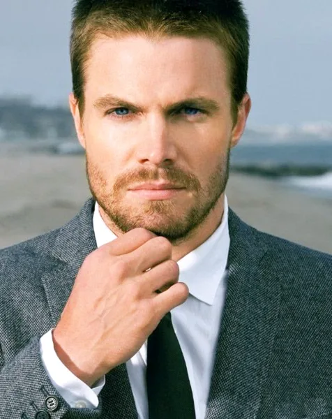 I nominate Stephen Amell for 2016 Sexiest Man Alive