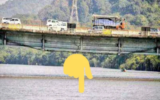 Vasai Bridge On the Verge Of Collapse