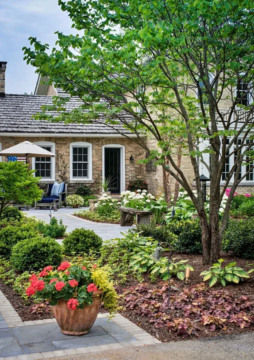 The Cottage Fountain Court