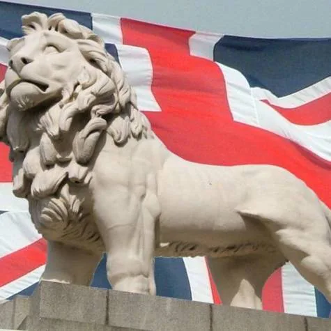 invoke article 50 straight away to the e.u