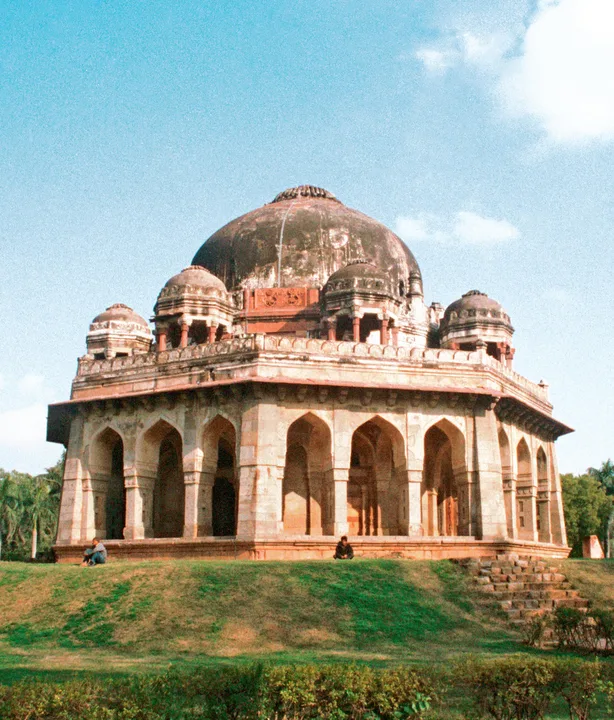 Help to save the grave of our National Hero