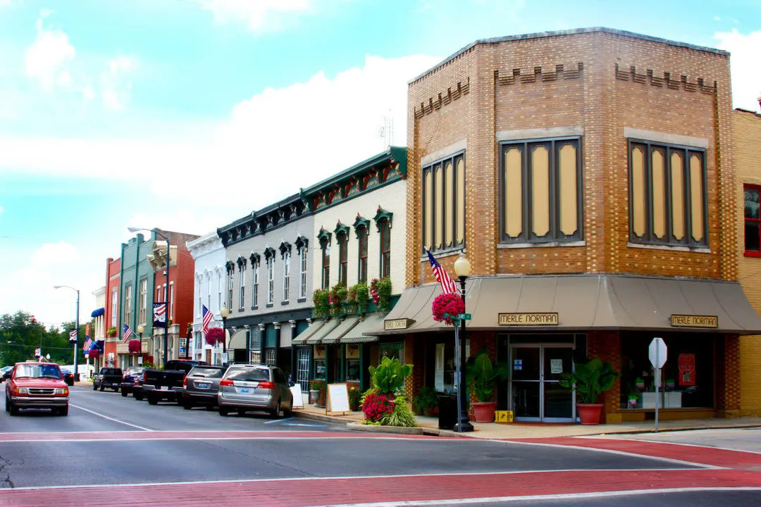 Allow other internet services into Maysville Kentucky!