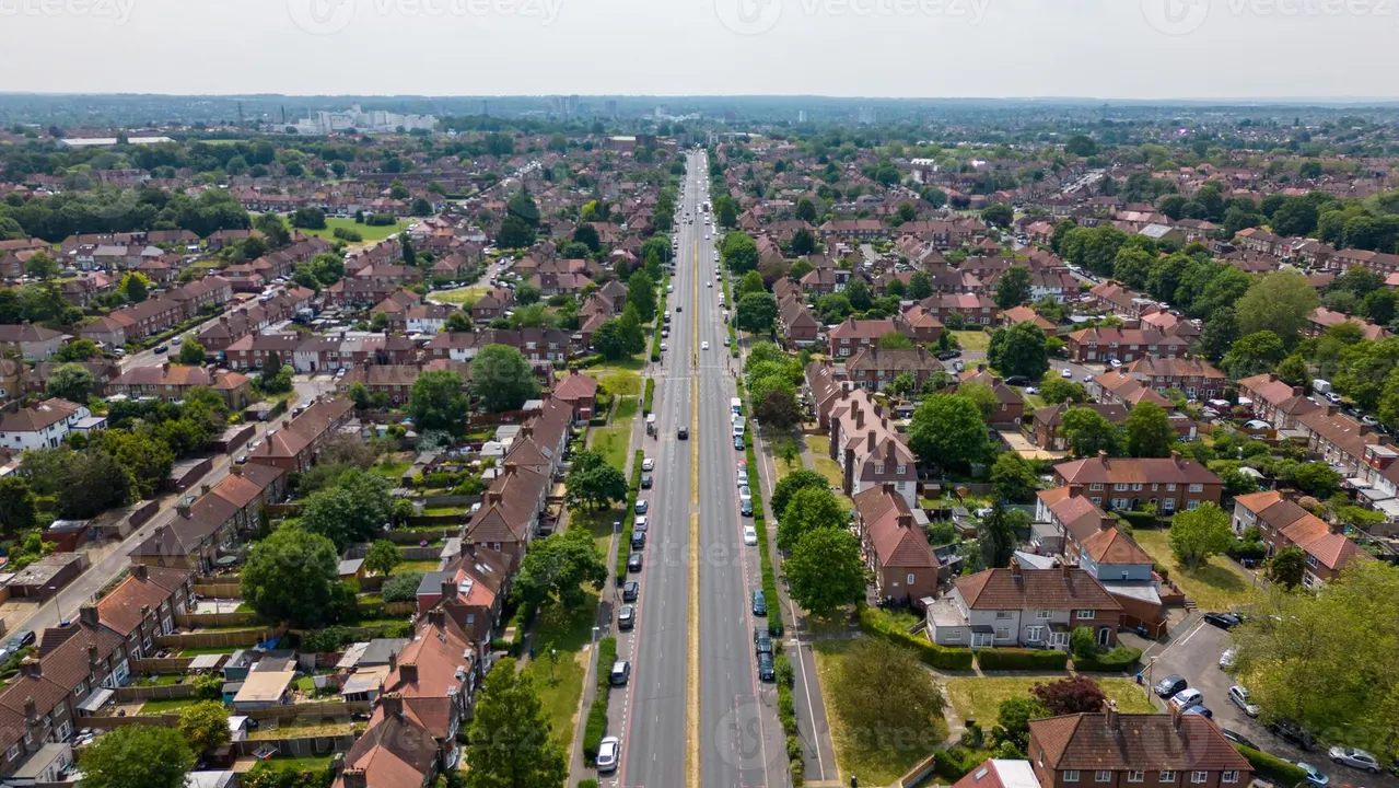 SAVE SHERLAND ROAD : TREES, GREEN AREA & GARAGES