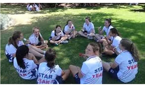 Keep the Star Sport uniform in Yr 9 !