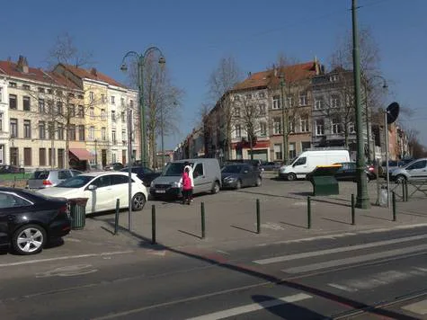 Autovrij Place Duchesse de Brabant piétonne à Molenbeek