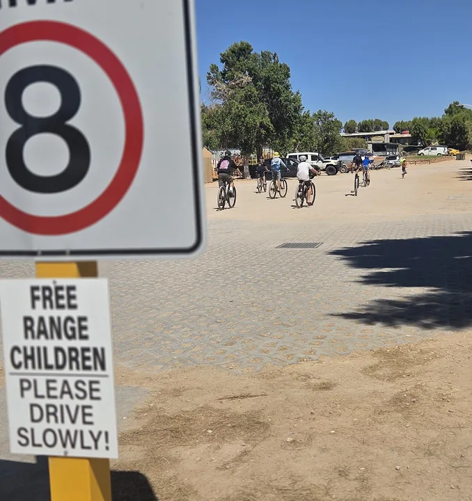 KEEP FRENCH STREET CLOSED TO THROUGH TRAFFIC
