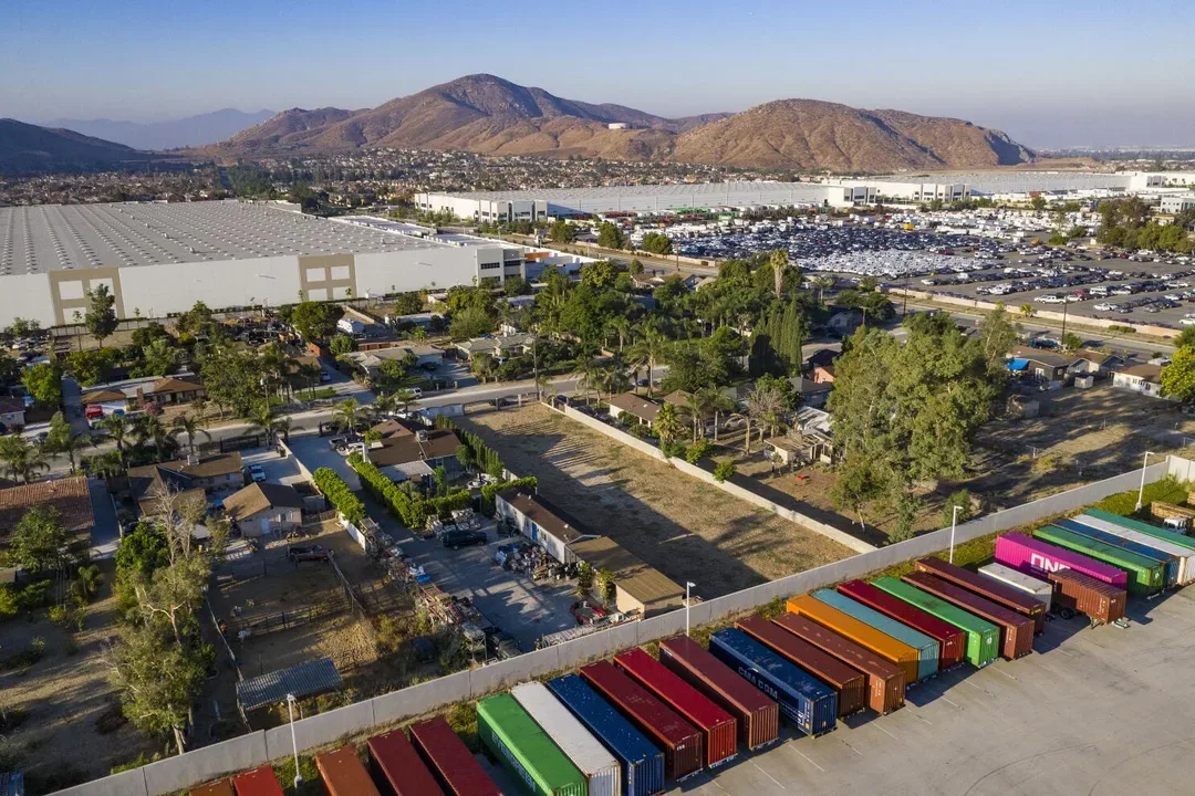 Reduction of Warehouse Expansion in Fontana