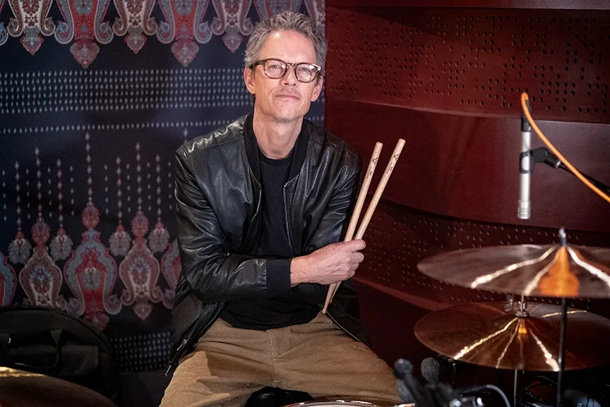 "Dave Krusen must become Pearl Jam's new drummer again."