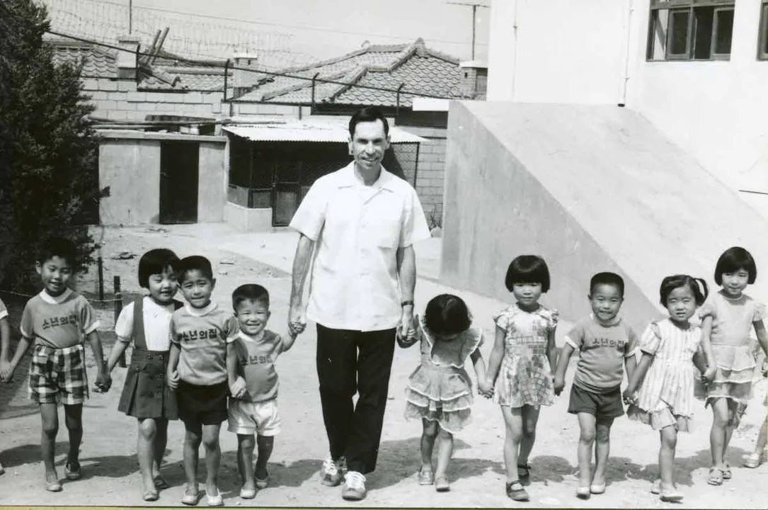 MANIFESTO FOR BEATIFICATION AND CANONIZATION REQUEST